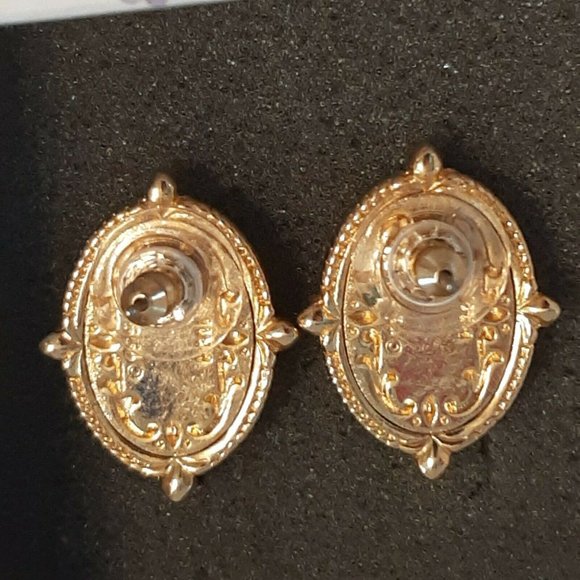 Precious Moments Pierced Earrings Vintage Avon 1999 Surgical Steel Posts Boxed - Picture 4 of 12